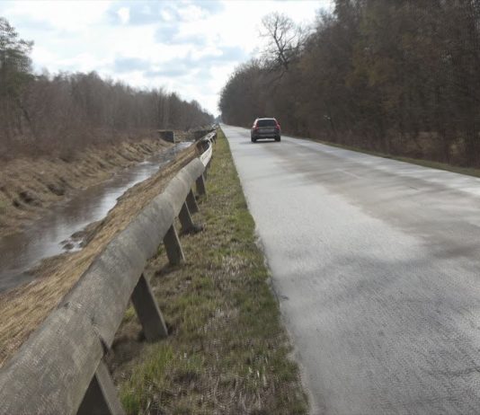 DROGA BŁAGA O REMONT – STAROSTWO POWIATOWE ROZPOCZĘŁO ROZMOWY