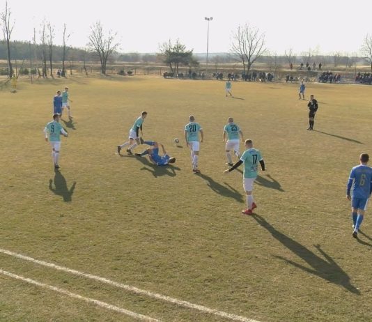 WYRÓWNANE STARCIE W STALACH – TRANSDŹWIG ZREMISOWAŁ ZE STALĄ GORZYCE