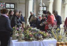 ŚWIĄTECZNY KLIMAT W ZAMKU – KIERMASZ W BARANOWIE SANDOMIERSKIM