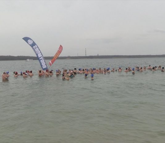 MORSY ZAKOŃCZYŁY SEZON – OSTATNIA KĄPIEL W JEZIORZE TARNOBRZESKIM