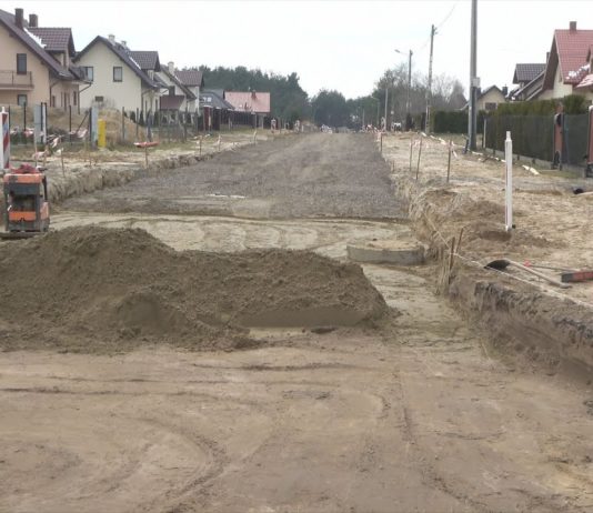 TRWA BUDOWA NOWEJ DROGI – GMINA GORZYCE INWESTUJE