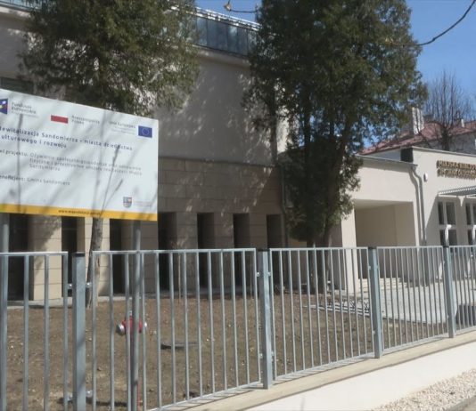 BIBLIOTEKA ZOSTAŁA ROZBUDOWANA – DUŻA INWESTYCJA W SANDOMIERZU