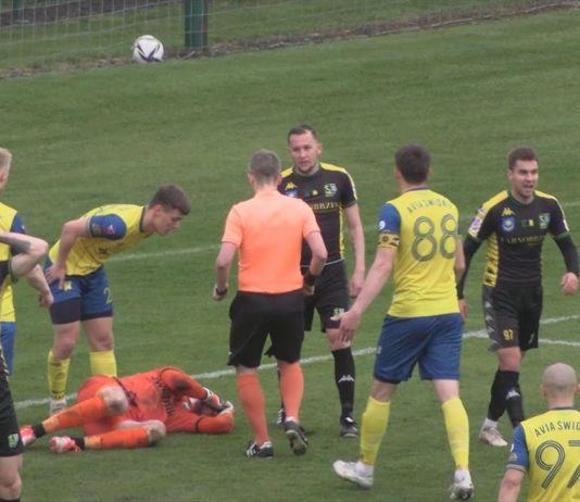 BOLESNA PORAŻKA PIŁKARZY SIARKI – AVIA ŚWIDNIK Z KOLEJNYM ZWYCIĘSTWEM