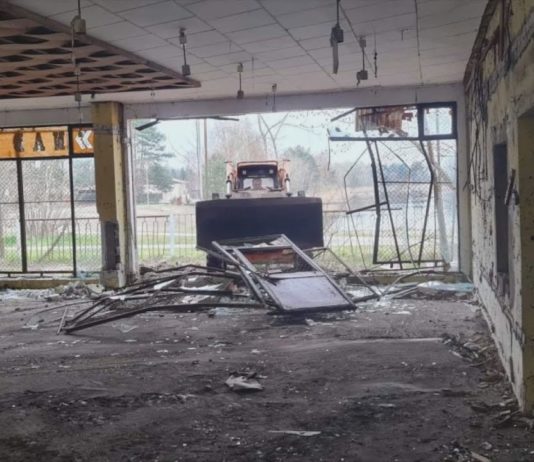 ROZBIÓRKI NA TERENIE GMINY – PORZĄDKI W NOWEJ DĘBIE