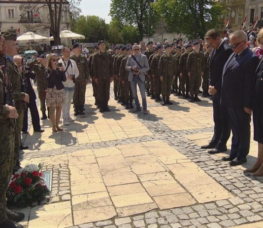 WSPOMINALI TWÓRCÓW WIELKIEJ KONSTYTUCJI – SANDOMIERZ UPAMIĘTNIŁ DZIEŁO PRZODKÓW