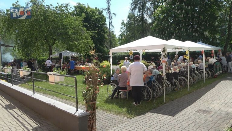 INTEGRACJA W WIOSENNYM SŁOŃCU – TRADYCYJNA ZOFIÓWKA W TARNOBRZEGU