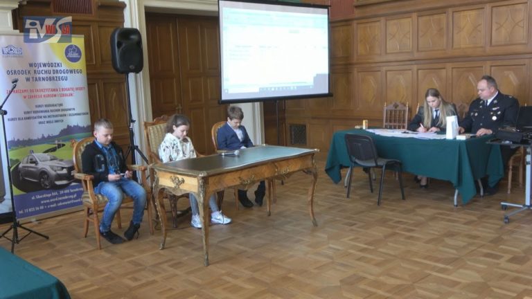 MŁODZIEŻ ZAPOBIEGA POŻAROM – ZMAGANIA W ZAMKU TARNOWSKICH