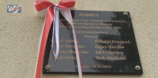 UPAMIĘTNILI WALCZĄCYCH Z BOLSZEWIKAMI – UROCZYSTOŚĆ PATRIOTYCZNA W ZAKRZOWIE