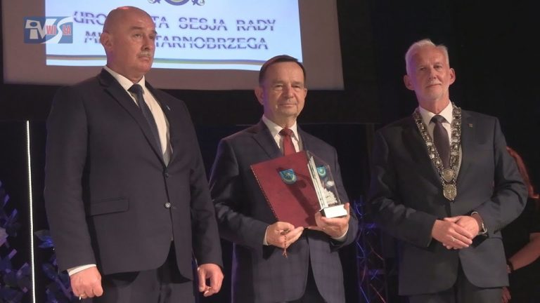 UROCZYSTA SESJA W TARNOBRZEGU – URODZINY MIASTA Z NADANIEM TYTUŁÓW