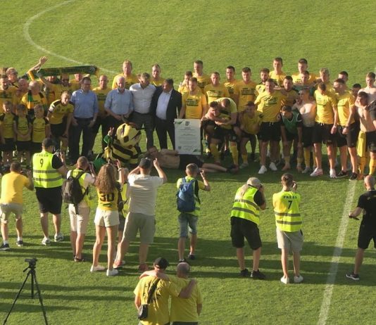 ŚWIĘTOWANIE OKRASZONE ZWYCIĘSTWEM – SIARKA POKONAŁA ORLĘTA RADZYŃ PODLASKI