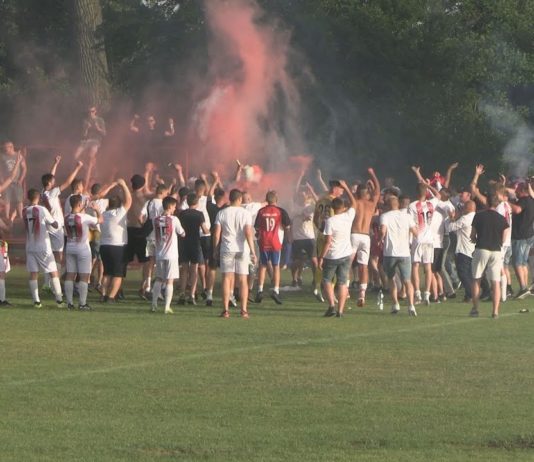 HISTORYCZNY DZIEŃ W ZAKRZOWIE – JUNIOR AWANSOWAŁ DO KLASY OKRĘGOWEJ!