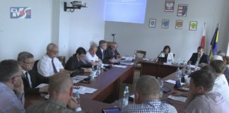 RADA POWIATU TARNOBRZESKIEGO ZDECYDOWAŁA – ZARZĄD Z WOTUM ZAUFANIA I ABSOLUTORIUM