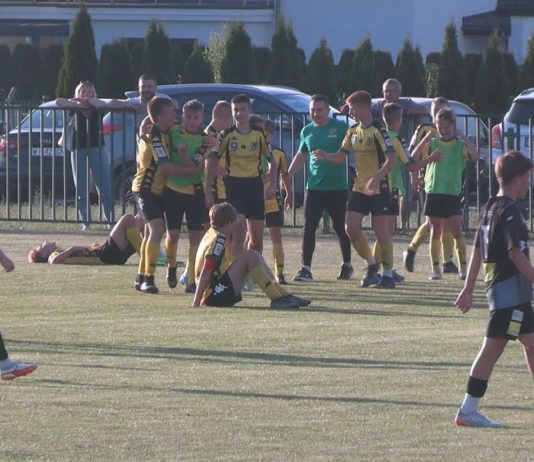 KROK W KIERUNKU CENTRALNEJ LIGI JUNIORÓW – SIARKOWCY POKONALI KORONĘ KIELCE!