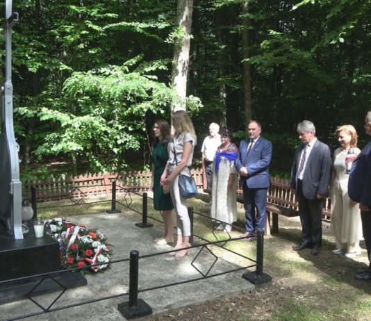 UPAMIĘTNILI OFIARY NIEMIECKICH MORDÓW – UROCZYSTOŚĆ W GÓRACH WYSOKICH