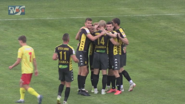 KAPITALNY POCZĄTEK SIARKI TARNOBRZEG – ZNICZ PRUSZKÓW ROZGROMIONY!