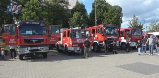 WIELKI SUKCES PIERWSZEGO ZLOTU – SAMOCHODY STRAŻACKIE OPANOWAŁY GRĘBÓW