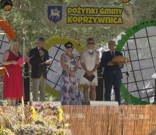PODZIĘKOWALI ZA ZEBRANE PLONY – GMINNE DOŻYNKI W KOPRZYWNICY