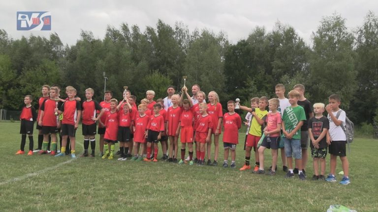 WYPOCZYNEK Z PIŁKĄ NOŻNĄ – SPORTOWY PIKNIK W WIELOWSI
