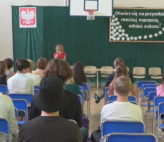 WRACAJĄ DO SZKOLNYCH ŁAWEK – WARSZTATY INTEGRACYJNE W SANDOMIERZU