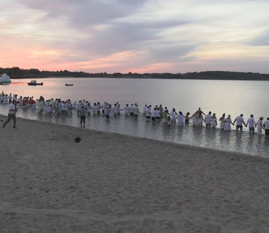 TRZECIA ODSŁONA JEZIORA ANIOŁÓW – W TARNOBRZEGU NIOSĄ POMOC