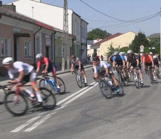 KARPACKI WYŚCIG KURIERÓW – KOLARSKIE EMOCJE W BARANOWIE SANDOMIERSKIM