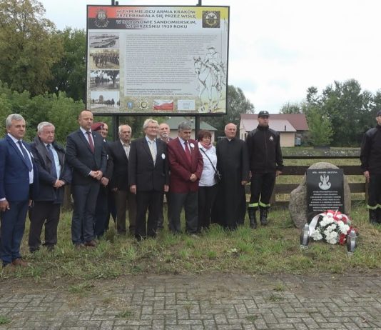 WSPOMNIENIE LEGENDARNEJ PRZEPRAWY – UROCZYSTOŚĆ PATRIOTYCZNA W BARANOWIE SANDOMIERSKIM