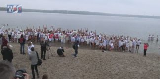 TŁUM ANIOŁÓW NIESIE POMOC – KĄPIEL O WSCHODZIE SŁOŃCA W TARNOBRZEGU
