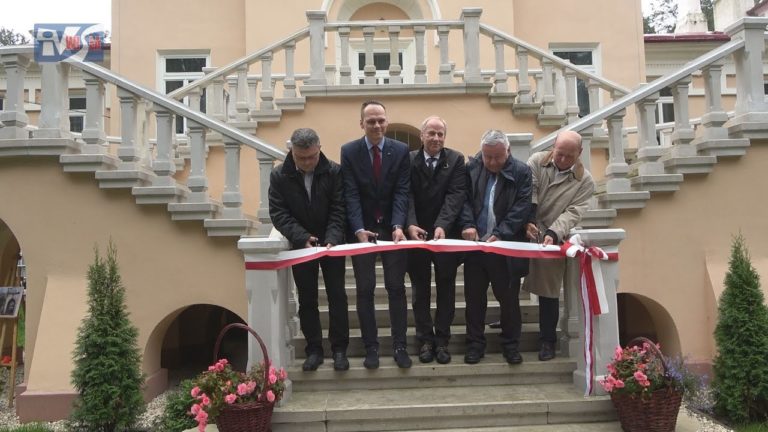 PAŁAC DOLAŃSKICH ODZYSKUJE BLASK – DUŻA INWESTYCJA W GRĘBOWIE