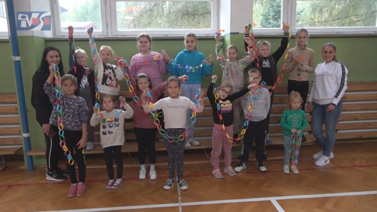 KULTYWUJĄ LASOWIACKIE ZWYCZAJE – W ŻUPAWIE TWORZYLI TRADYCYJNE OZDOBY