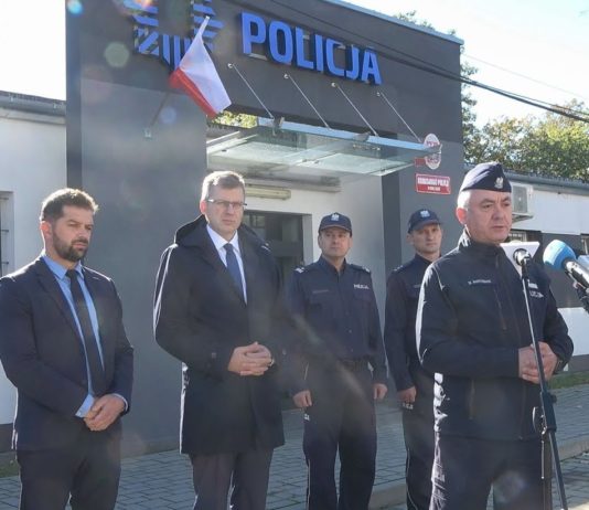 KOMISARIAT Z NOWYMI MOŻLIWOŚCIAMI – WIĘCEJ POLICJANTÓW W NOWEJ DĘBIE