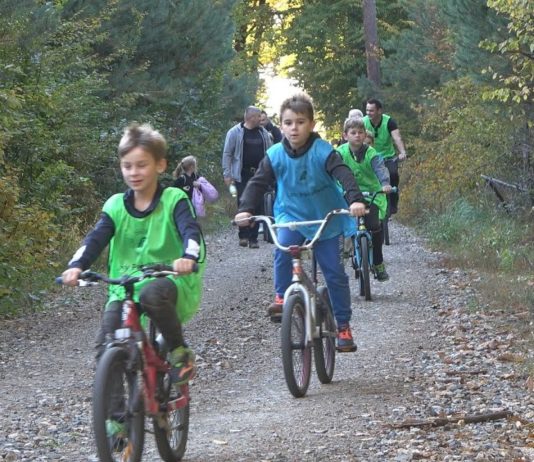 AKTYWNY WYPOCZYNEK W JADACHACH – PROMOWALI WALORY LASÓW PAŃSTWOWYCH