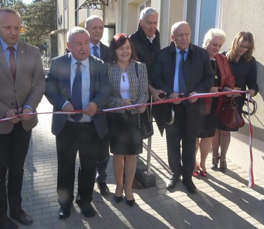 UROCZYSTE OTWARCIE W NOWEJ DĘBIE – MOŻNA TU WYPOŻYCZYĆ SPRZĘT MEDYCZNY