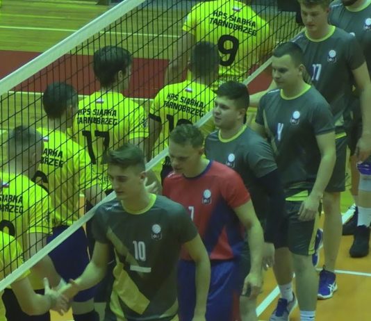 SIATKARZE ROZPOCZĘLI SEZON – SIARKA PRZEGRAŁA Z SPS PRUCHNIK