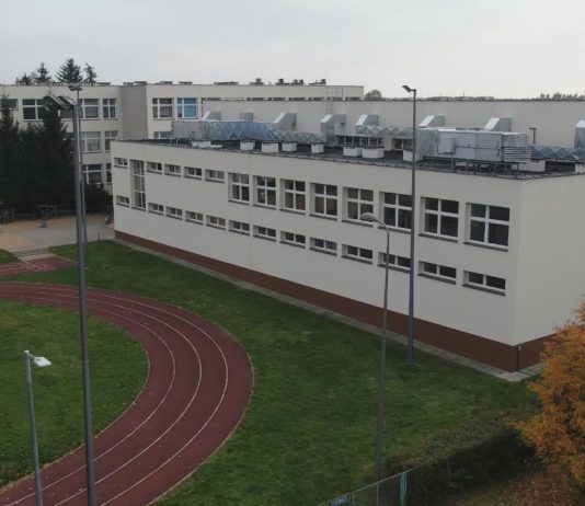 DUŻA INWESTYCJA W SANDOMIERZU – TERMOMODERNIZACJA NAJWIĘKSZEJ SZKOŁY PODSTAWOWEJ