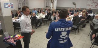 DOBRA ZABAWA I INTEGRACJA – ŚWIĘTO SENIORÓW Z „HERBACIARKAMI”