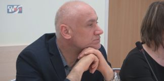 ZAMIESZANIE W NOWEJ DĘBIE – CZY RADNY STRACI SWÓJ MANDAT?