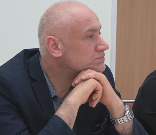 ZAMIESZANIE W NOWEJ DĘBIE – CZY RADNY STRACI SWÓJ MANDAT?