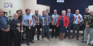 ZAKOŃCZENIE SEZONU W GORZYCACH – NAGRODY DLA HODOWCÓW GOŁĘBI POCZTOWYCH