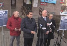 ROZWIĄZANIA NA CZAS KRYZYSU – POLITYCY PIS UDERZAJĄ W PO