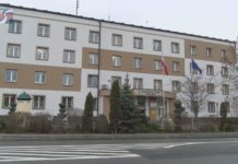 BURMISTRZ WCIĄŻ BEZ ZASTĘPCY – BĘDĄ ZMIANY W NOWEJ DĘBIE?