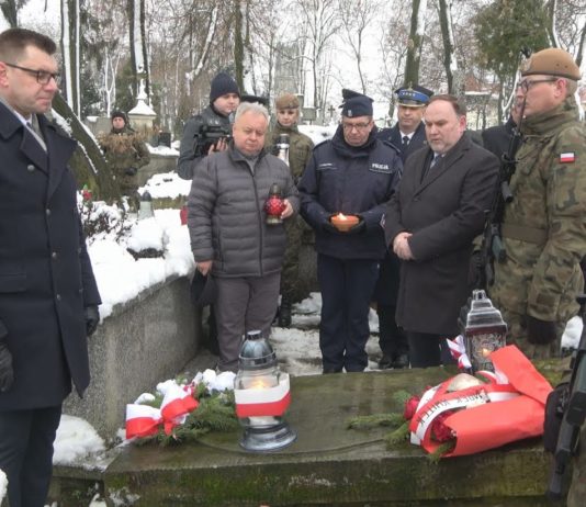 UPAMIĘTNILI WYSIŁEK POWSTAŃCÓW STYCZNIOWYCH – UROCZYSTOŚCI PATRIOTYCZNE W SANDOMIERZU