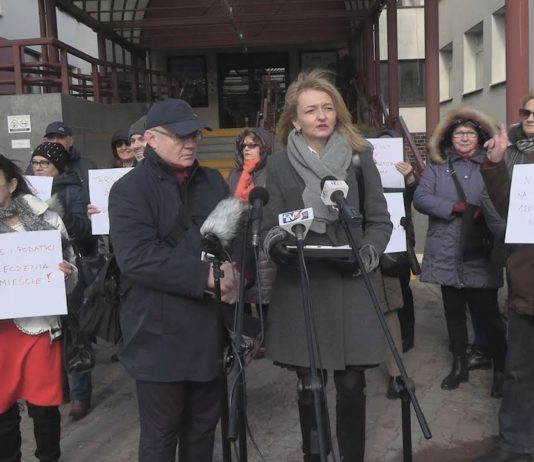 PRZECIWKO DEGRADACJI SZPITALA – W TARNOBRZEGU ZAPROTESTOWALI