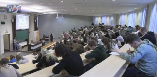 ZMAGANIA Z GRAMATYKĄ I ORTOGRAFIĄ – MIEJSKIE DYKTANDO W TARNOBRZEGU