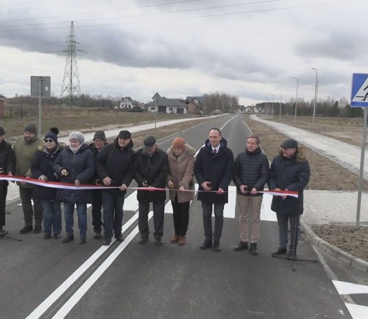 POŁĄCZYLI OSIEDLE I DROGĘ KRAJOWĄ – W GORZYCACH POWSTAŁA NOWA DROGA