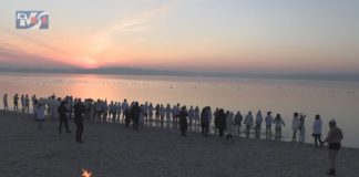 ANIOŁY W ZIMOWYM WYDANIU – KĄPIEL O WSCHODZIE SŁOŃCA W TARNOBRZEGU