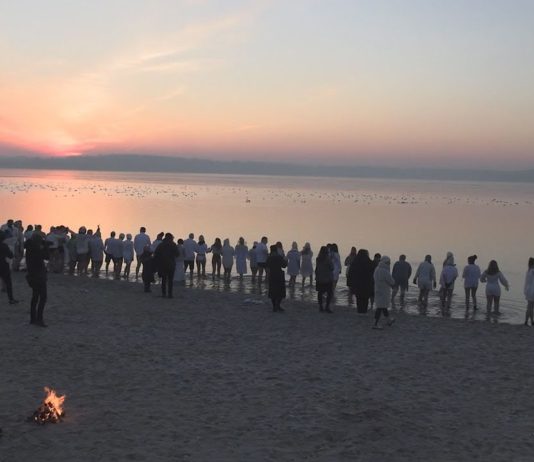 ANIOŁY W ZIMOWYM WYDANIU – KĄPIEL O WSCHODZIE SŁOŃCA W TARNOBRZEGU