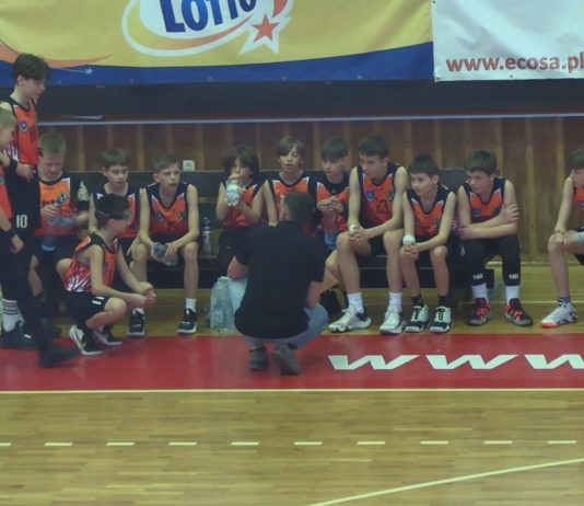 TURNIEJ LIGOWY W TARNOBRZEGU – DWA EFEKTOWNE ZWYCIĘSTWA KOSZYKARZY SIARKI