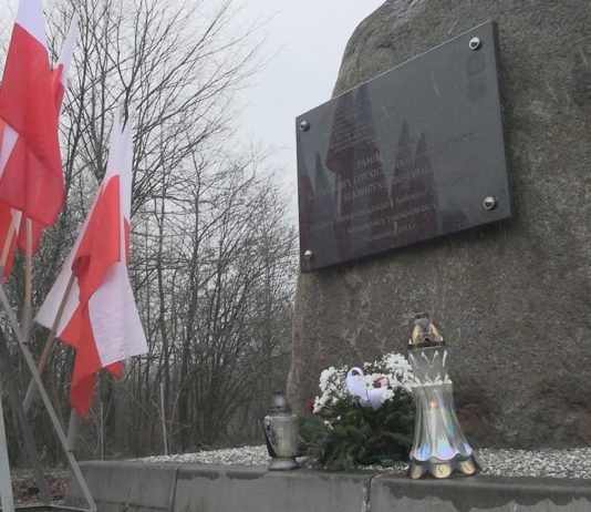 WSPOMNIENIE KATASTROFY SMOLEŃSKIEJ – W TARNOBRZEGU UPAMIĘTNILI OFIARY TRAGEDII