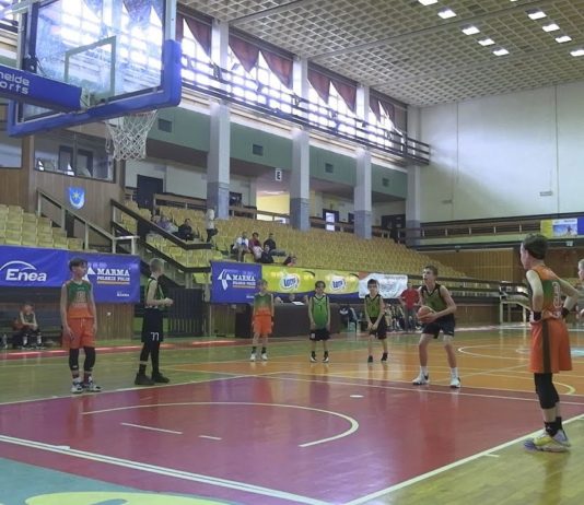 LIGOWY MECZ MŁODYCH KOSZYKARZY – SIARKA ZAGRAŁA Z WILKAMI RZESZÓW