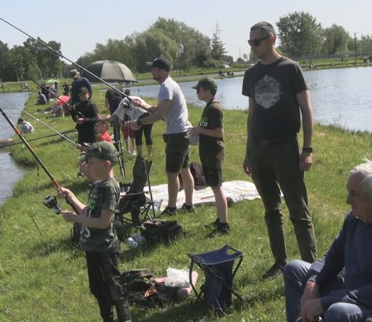 WĘDKARZE ZORGANIZOWALI DZIEŃ DZIECKA – REKORDOWE ŚWIĘTOWANIE W TARNOBRZEGU